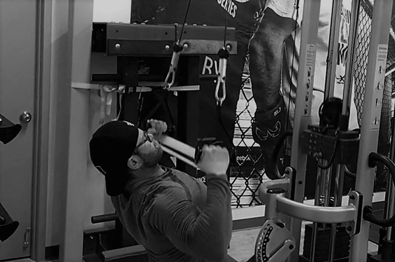 Special Exercises Series – No.12 Building A Muscular Back With The Spread Apart Lat Pulldown